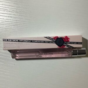 Viktor & Rolf Flowerbomb Ruby Orchid - Elegant Pink